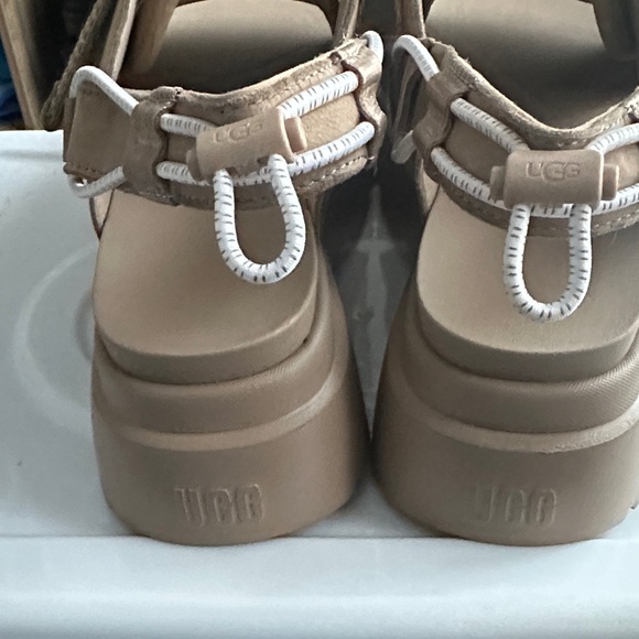 UGG Women's Tan Platform Sandals - Picture 4 of 6